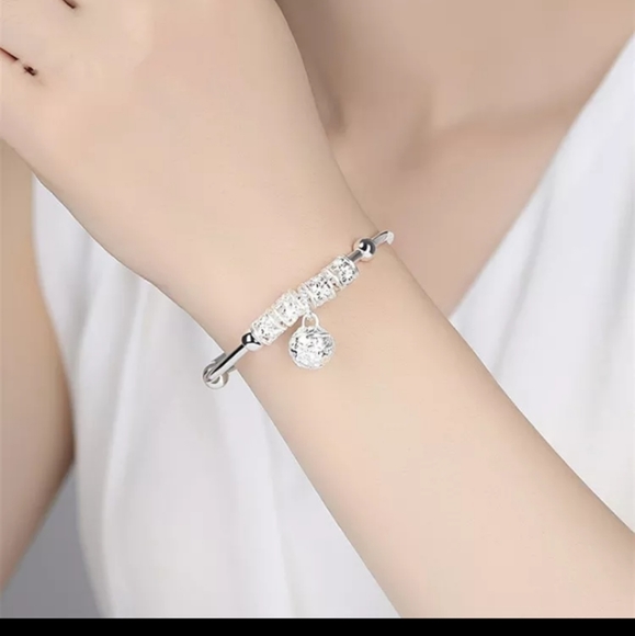 Silvertone Bead Bracelet - Picture 5 of 5